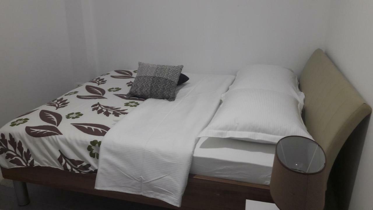Stars Palace - Apartments And Rooms 耶泽拉 外观 照片